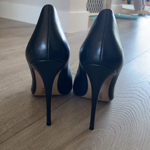 Mint condition aldo shoes - Picture 3 of 3